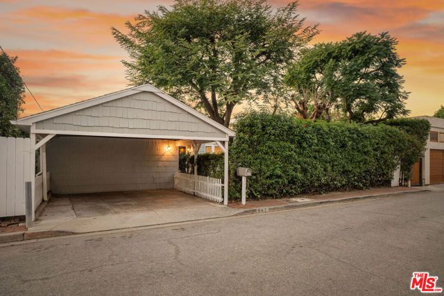 547 Stassi Lane, Santa Monica, CA 90402