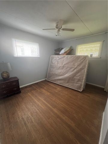 119 5th St, California, PA 15419