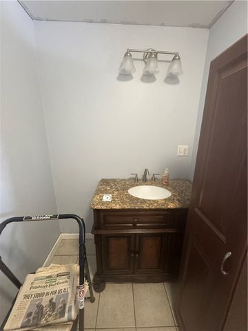 119 5th St, California, PA 15419