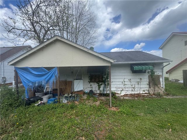 119 5th St, California, PA 15419