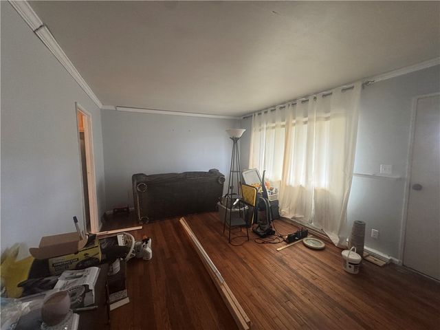 119 5th St, California, PA 15419