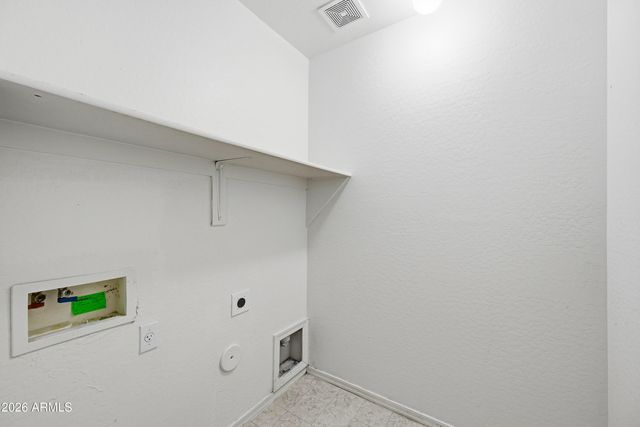 17137 W Port Royale Lane, Surprise, AZ 85388
