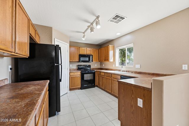 17137 W Port Royale Lane, Surprise, AZ 85388