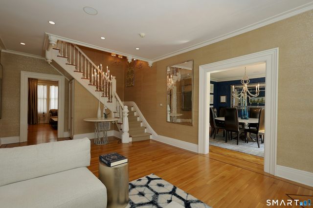 236 & 250 Main Street, Ridgefield, CT 06877