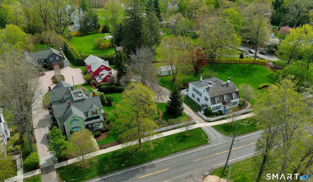 236 & 250 Main Street, Ridgefield, CT 06877