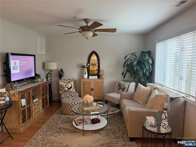 215 Orchard Pk 215, Allendale, NJ 07401