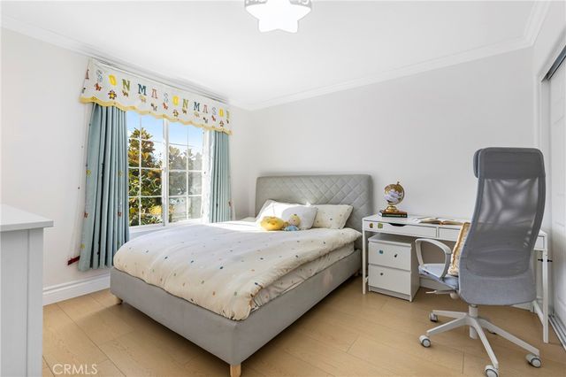 98 Winslow, Irvine, CA 92620