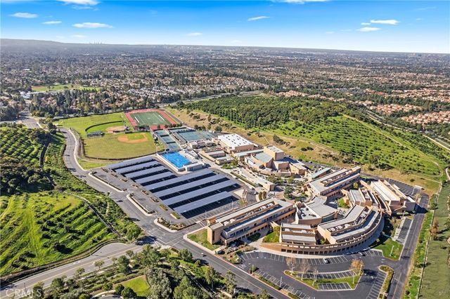 98 Winslow, Irvine, CA 92620