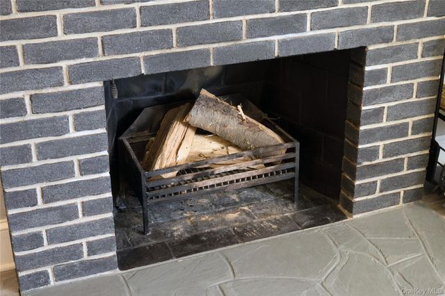 1 Hennessey Lane, Poughkeepsie, NY 12603