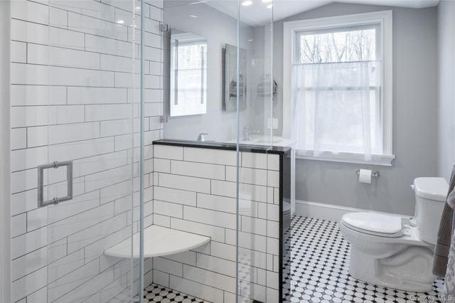 1 Hennessey Lane, Poughkeepsie, NY 12603