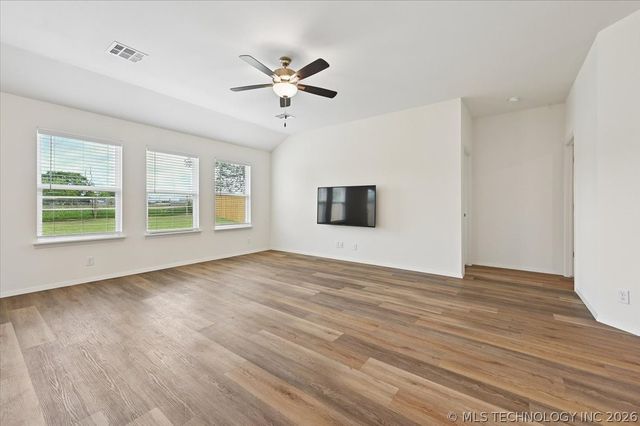 13404 E 123rd Place N, Collinsville, OK 74021