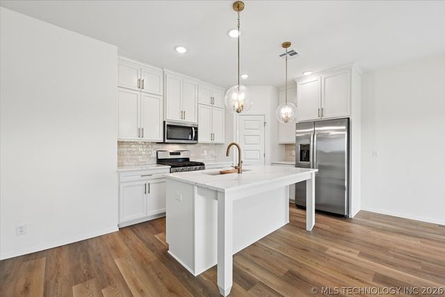 13404 E 123rd Place N, Collinsville, OK 74021