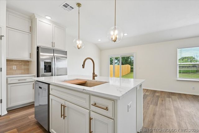 13404 E 123rd Place N, Collinsville, OK 74021