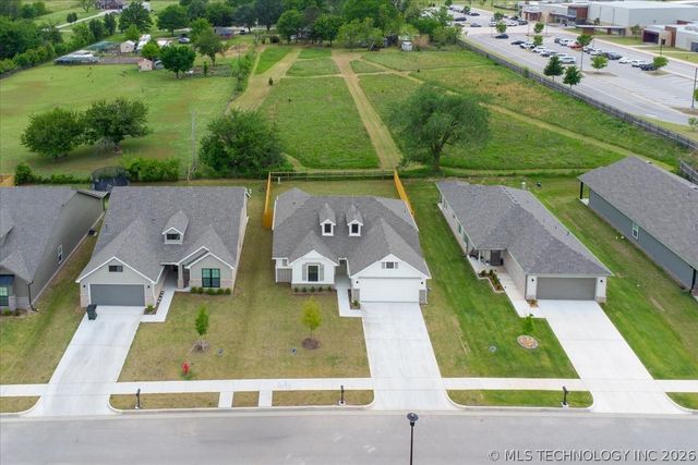 13404 E 123rd Place N, Collinsville, OK 74021