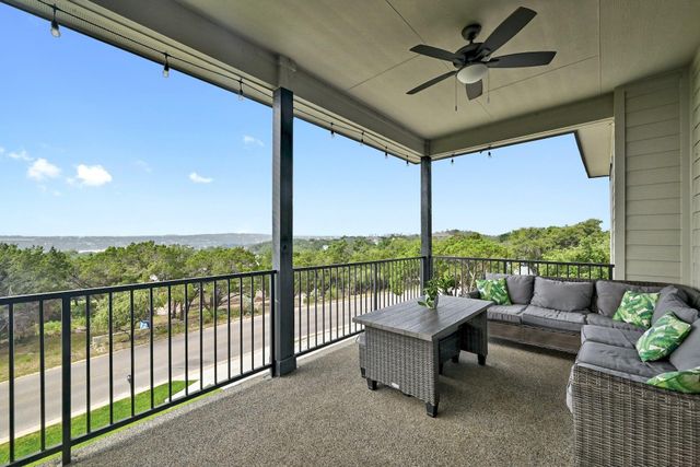 18502 Venture Dr DR, Point Venture, TX 78645