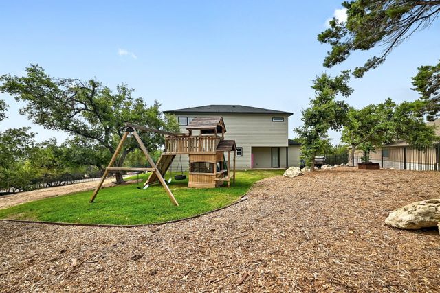 18502 Venture Dr DR, Point Venture, TX 78645