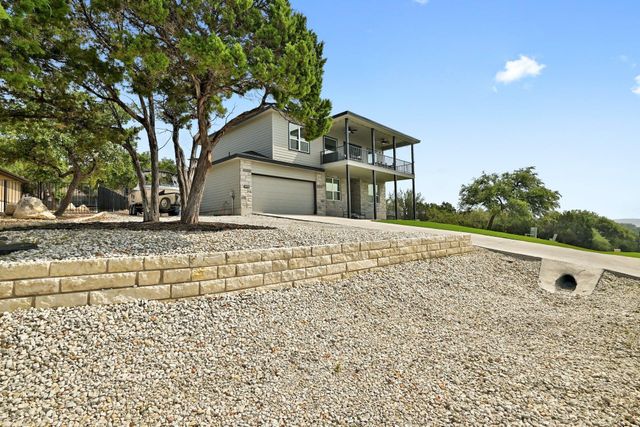 18502 Venture Dr DR, Point Venture, TX 78645