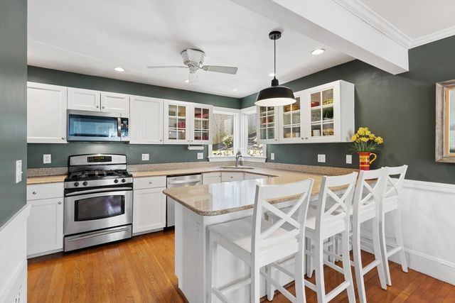 98 West Border Road, Malden, MA 02148