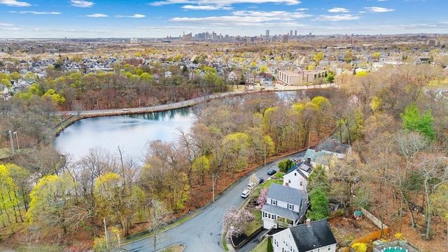 98 West Border Road, Malden, MA 02148