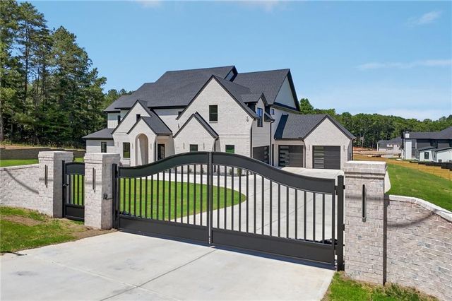 3207 Thompson Mill Rd, Buford, GA 30519
