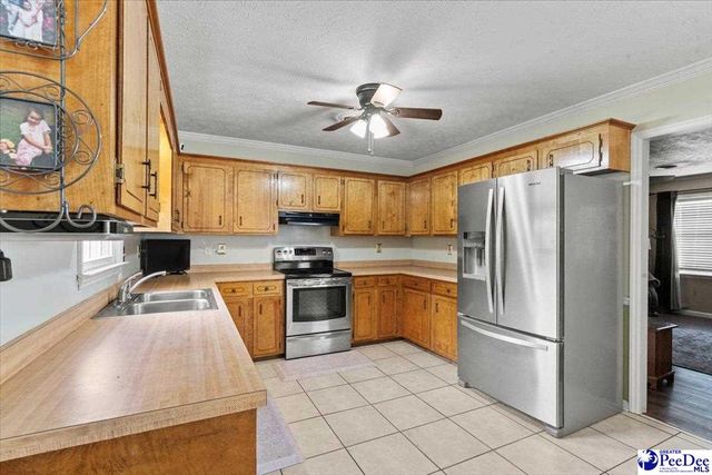 921 Kirby Farm Dr., Florence, SC 29506