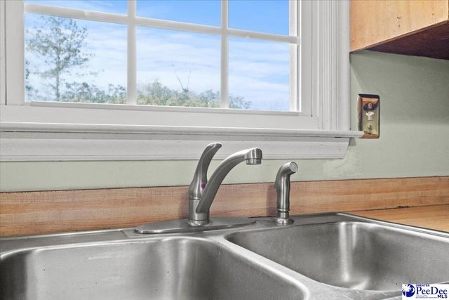 921 Kirby Farm Dr., Florence, SC 29506