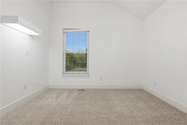 2709 S 23rd Street, Leavenworth, KS 66048