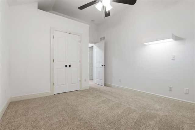 2709 S 23rd Street, Leavenworth, KS 66048