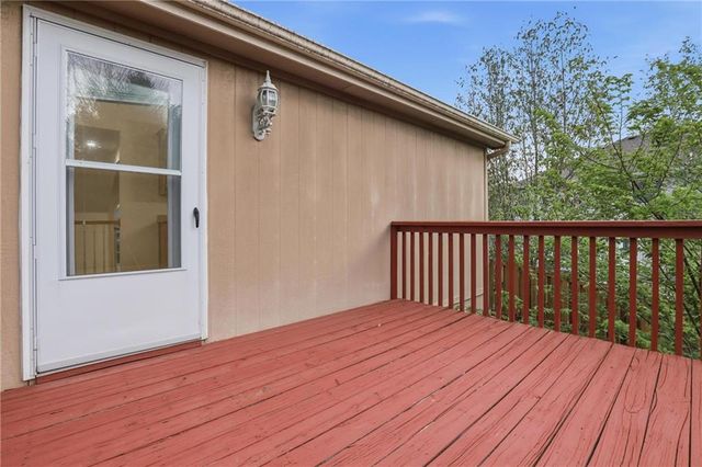 2709 S 23rd Street, Leavenworth, KS 66048