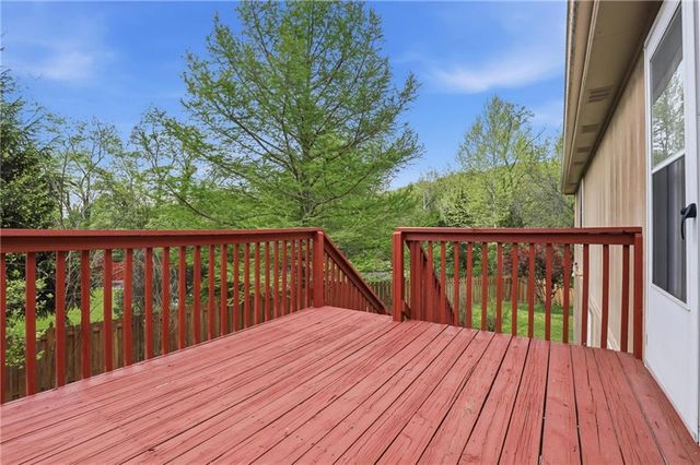 2709 S 23rd Street, Leavenworth, KS 66048