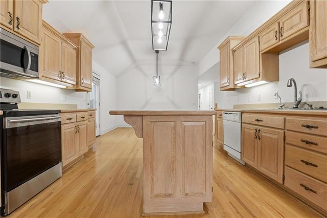 2709 S 23rd Street, Leavenworth, KS 66048