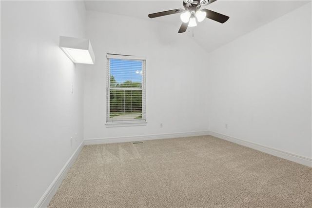 2709 S 23rd Street, Leavenworth, KS 66048