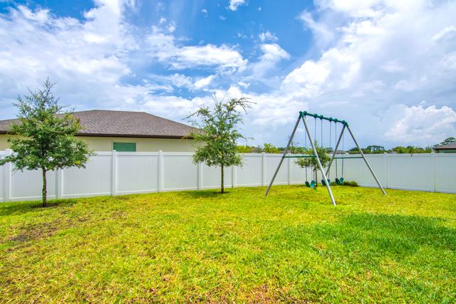 5162 Armina Place, Fort Pierce, FL 34951