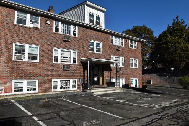 1 Trafalgar Dr 12A, Beverly, MA 01915