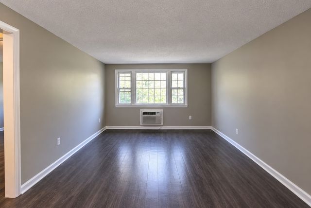 1 Trafalgar Dr 12A, Beverly, MA 01915