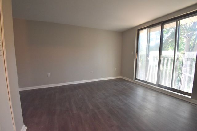 1 Trafalgar Dr 12A, Beverly, MA 01915