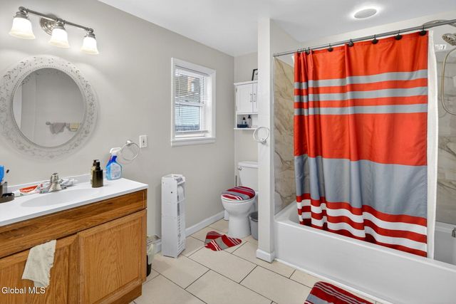 29 Bradford Street, Albany, NY 12206