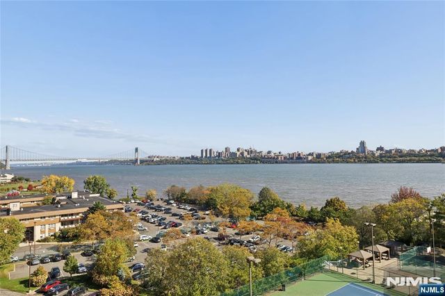 1055 River Road 1006, Edgewater, NJ 07020