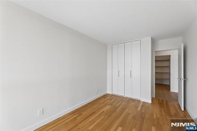 1055 River Road 1006, Edgewater, NJ 07020