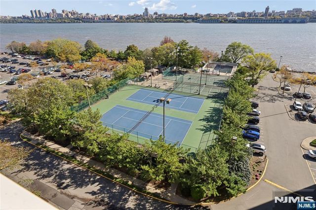 1055 River Road 1006, Edgewater, NJ 07020