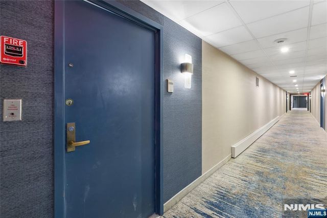 1055 River Road 1006, Edgewater, NJ 07020