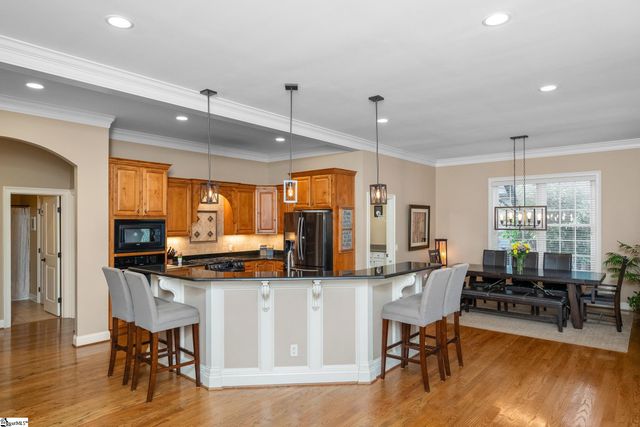 204 Whitworth Way, Simpsonville, SC 29681