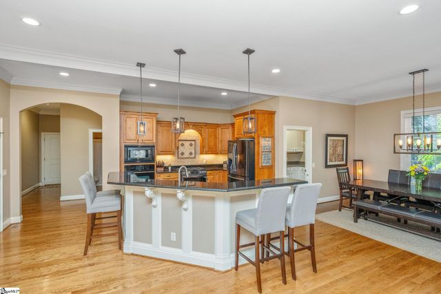 204 Whitworth Way, Simpsonville, SC 29681