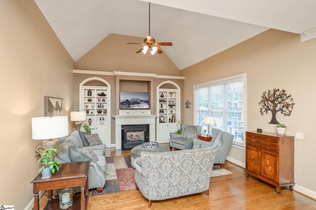 204 Whitworth Way, Simpsonville, SC 29681