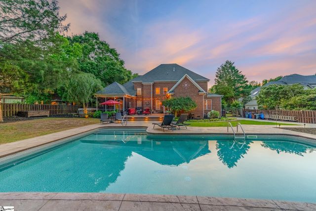 204 Whitworth Way, Simpsonville, SC 29681