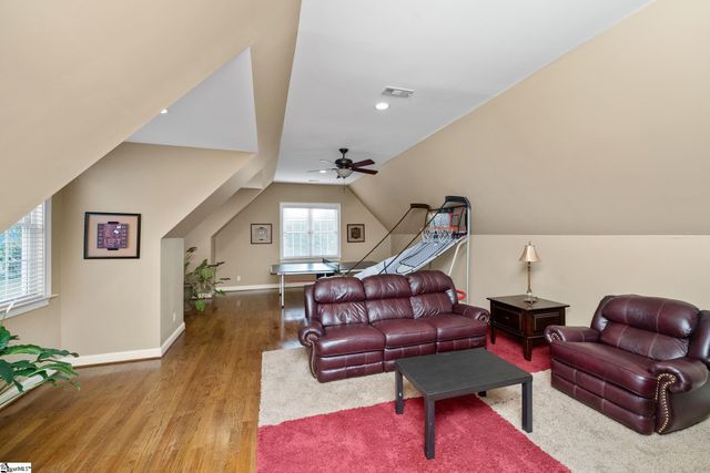 204 Whitworth Way, Simpsonville, SC 29681