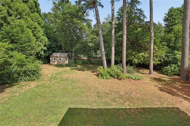 5189 Beech Forest Drive SW, Lilburn, GA 30047