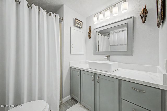 5634 W Tumbling F Street, Tucson, AZ 85713