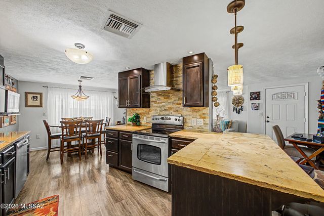 5634 W Tumbling F Street, Tucson, AZ 85713