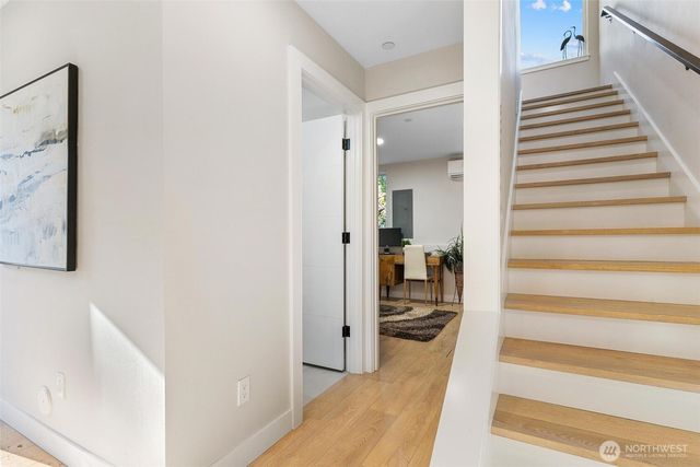 7150 47th Avenue SW, Seattle, WA 98136